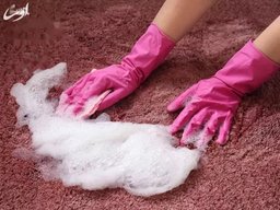 چگونه روی فرش خود شامپو فرش بکشیم؟